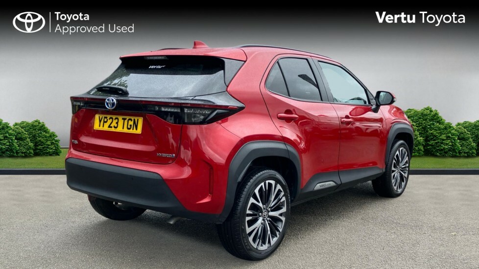 Toyota Yaris Cross Excel Red #2