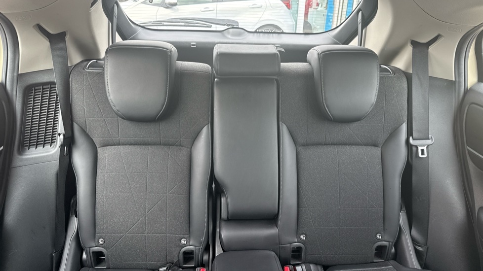 Honda Hr-V Honda Hr-v 1.5 Ehev Advance Style Cvt Hatchbac White #29