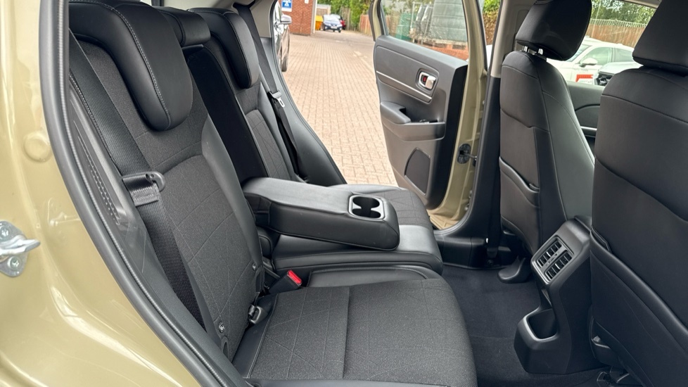 Honda Hr-V Honda Hr-v 1.5 Ehev Advance Style Cvt Hatchbac White #24