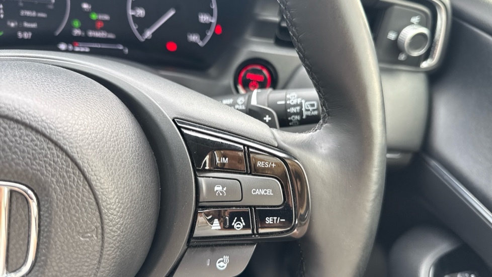 Honda Hr-V Honda Hr-v 1.5 Ehev Advance Style Cvt Hatchbac White #41