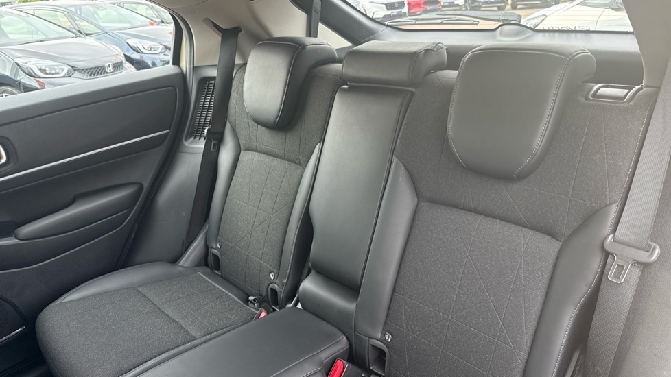 Honda Hr-V Honda Hr-v 1.5 Ehev Advance Style Cvt Hatchbac White #8