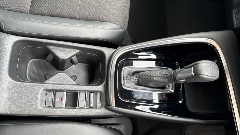 Honda Hr-V Honda Hr-v 1.5 Ehev Advance Style Cvt Hatchbac White #37