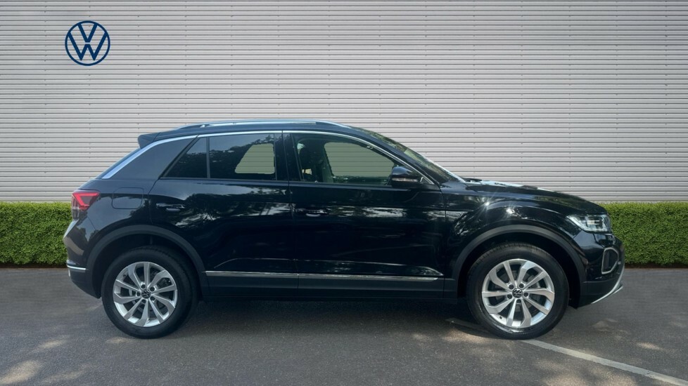 Volkswagen T-Roc Style Black #4