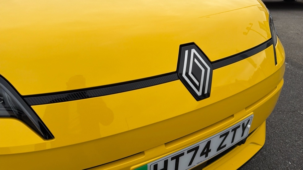 Renault 5 E-Tech Techno Black #8
