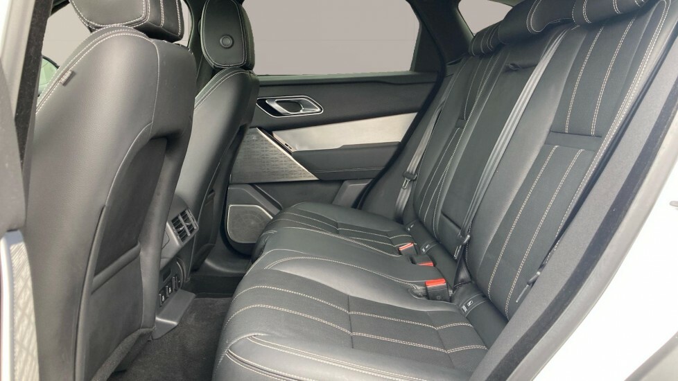 Land Rover Range Rover Velar Edition White #4