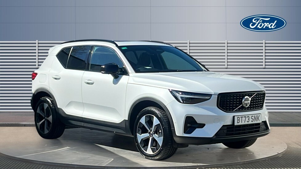 Volvo XC40 Ultimate Blue