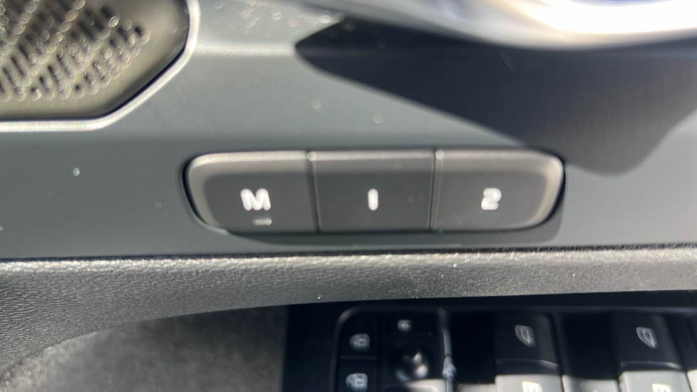 Volvo XC40 Ultimate, B4 Mild Hybrid, Dark Silver #37