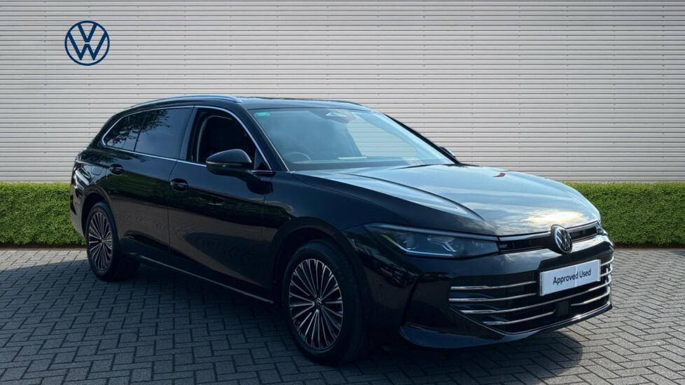 Volkswagen Passat Elegance Black