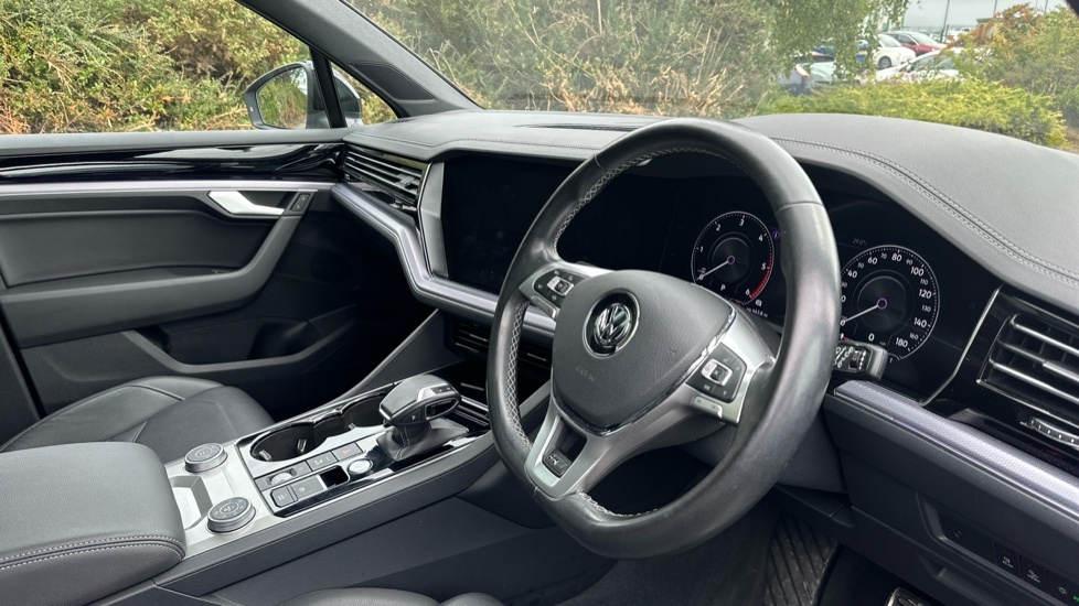 Volkswagen Touareg 3.0Tdi 286Ps Sel Tech 4Motion White #11