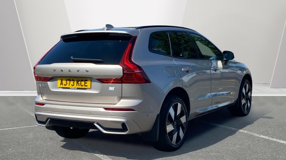 Volvo XC60 Ultimate Gold #2