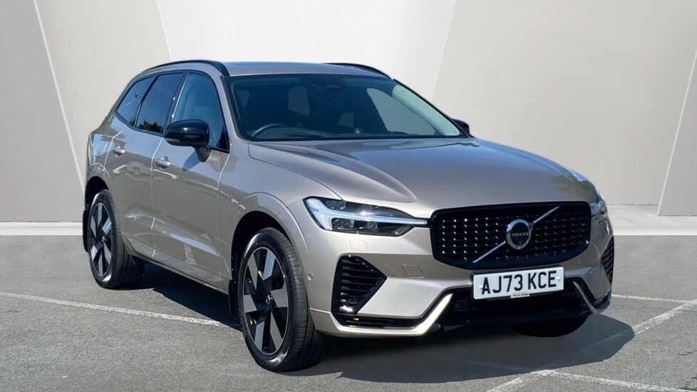 Volvo XC60 Ultimate Gold