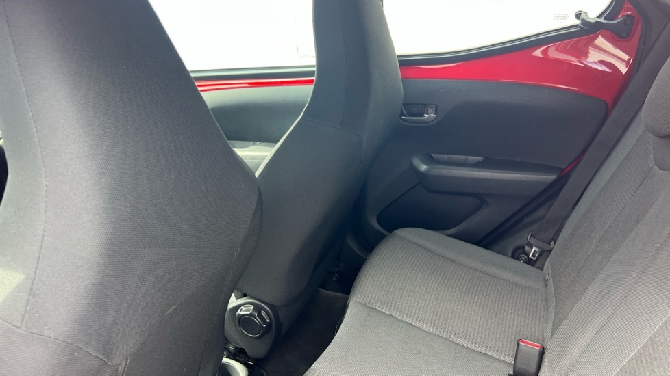 Toyota Aygo X Vvt-i X-trend Tss Red #15