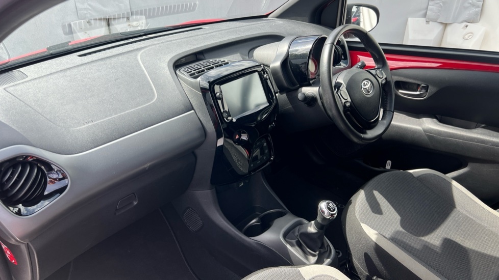 Toyota Aygo X Vvt-i X-trend Tss Red #9