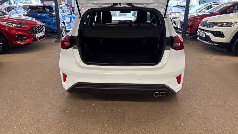 Ford Focus St-line X YB23ZBU White #4