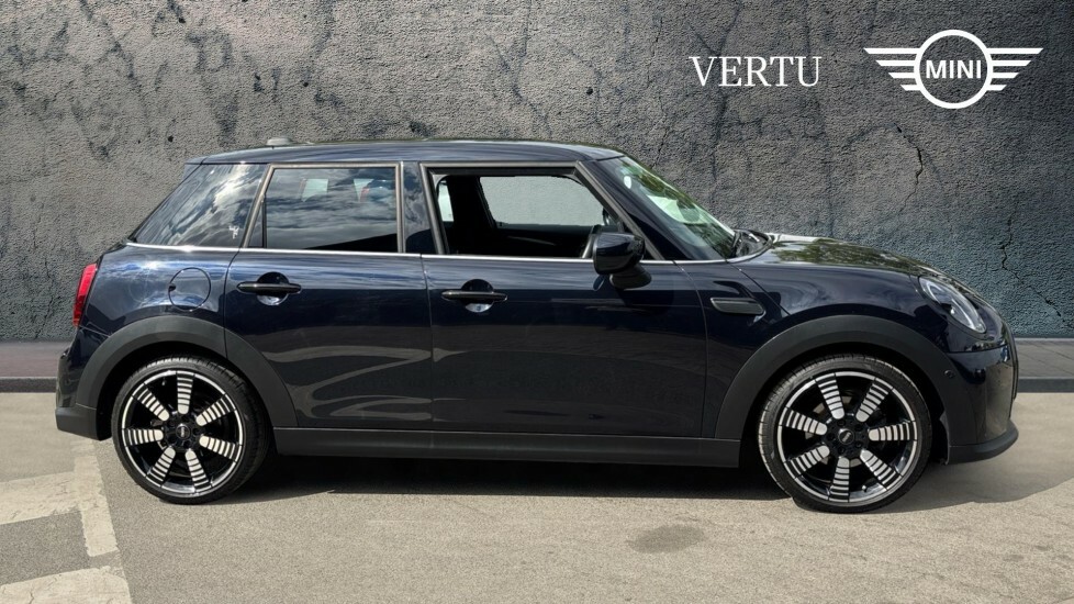Mini Hatch Cooper Exclusive NV72YBB Black #3