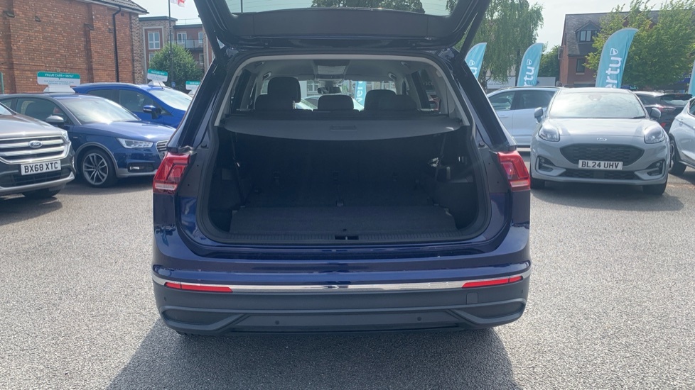 Volkswagen Tiguan Allspace Life Blue #4