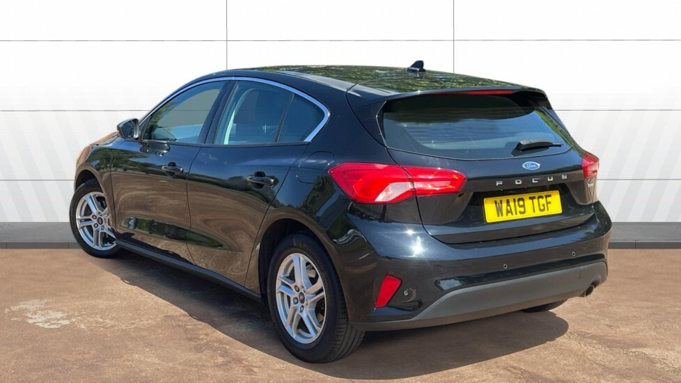 Ford Focus Zetec Black #2