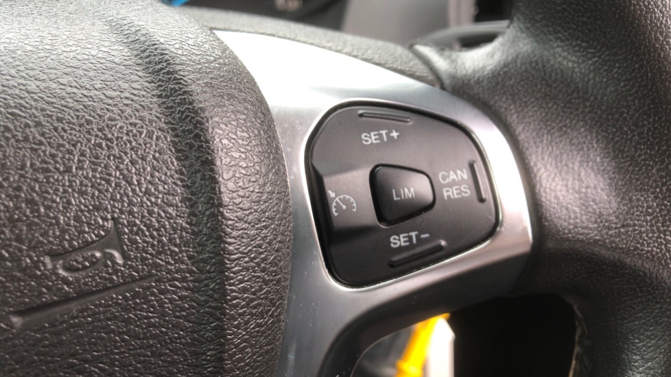 Ford Tourneo Courier Tourneo Courier Zetec Tdci Blue #23