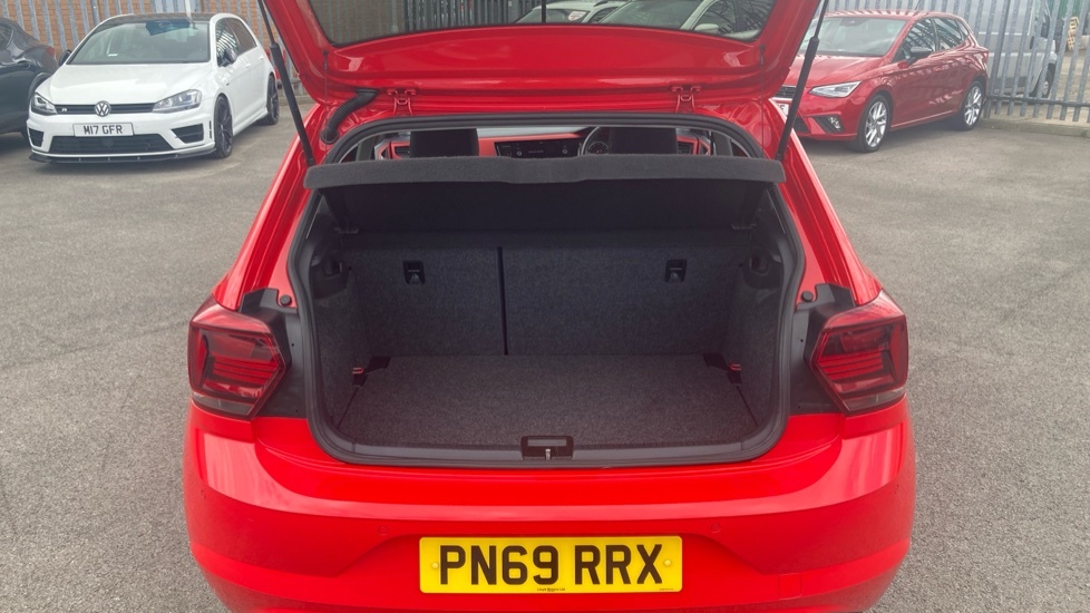 Volkswagen Polo Beats Red #4