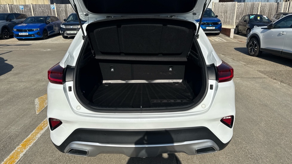 Kia Xceed 3 White #4