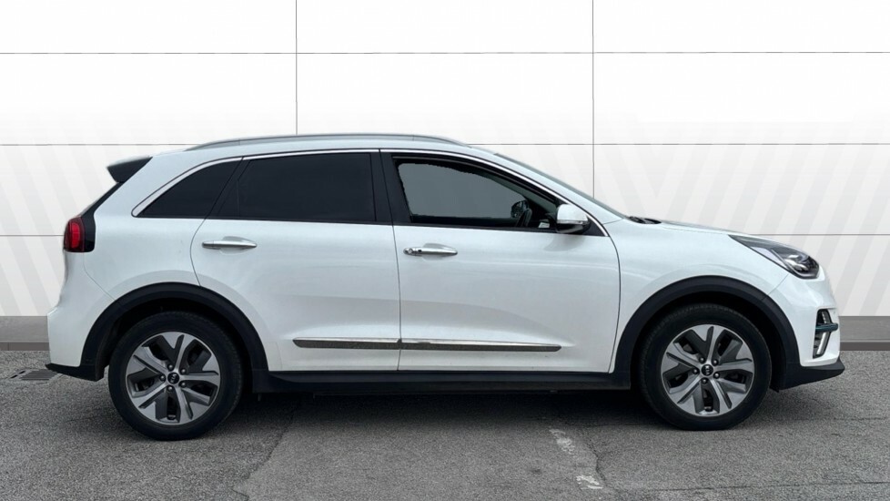 Kia e-Niro 4 FD71KVU White #5
