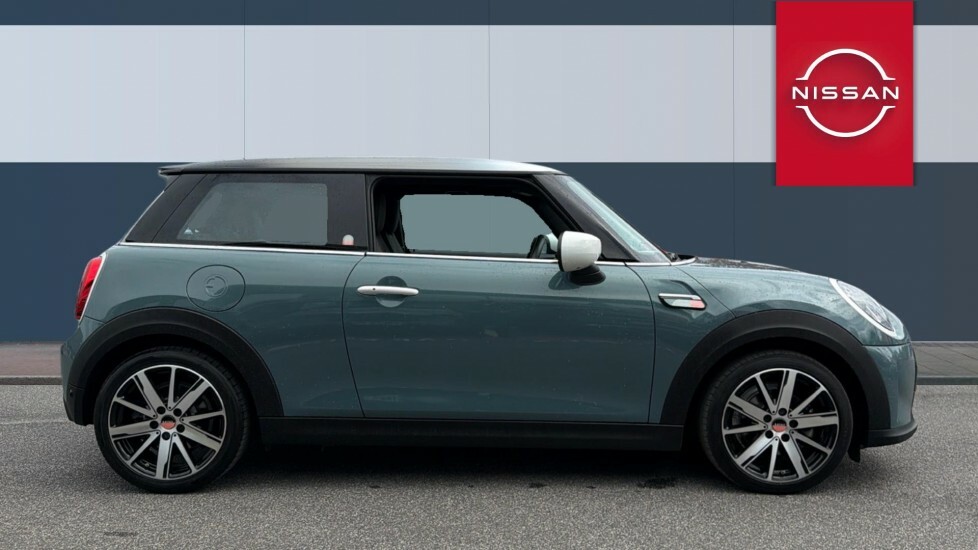 Mini Hatch Cooper S Multitone Edition FY23XVU Green #5