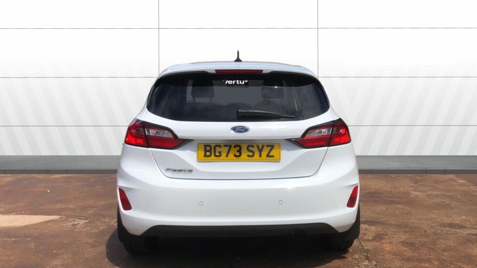 Ford Fiesta Titanium White #6