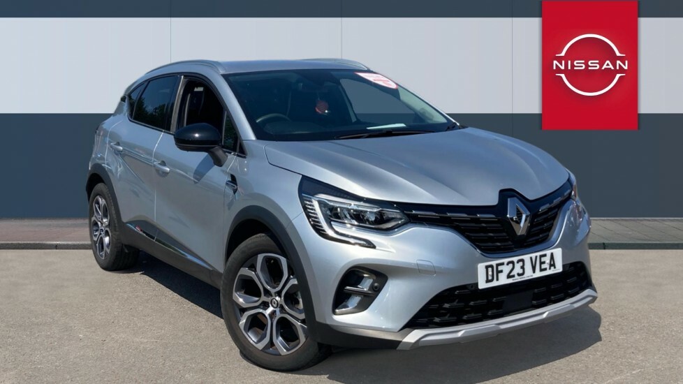 Renault Captur Techno Grey