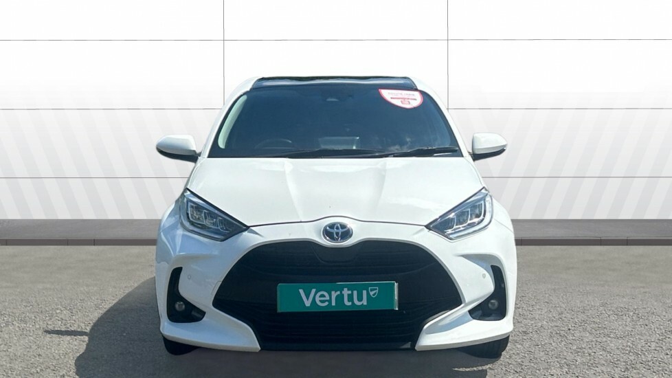 Toyota Yaris Design FP23BYG White #3