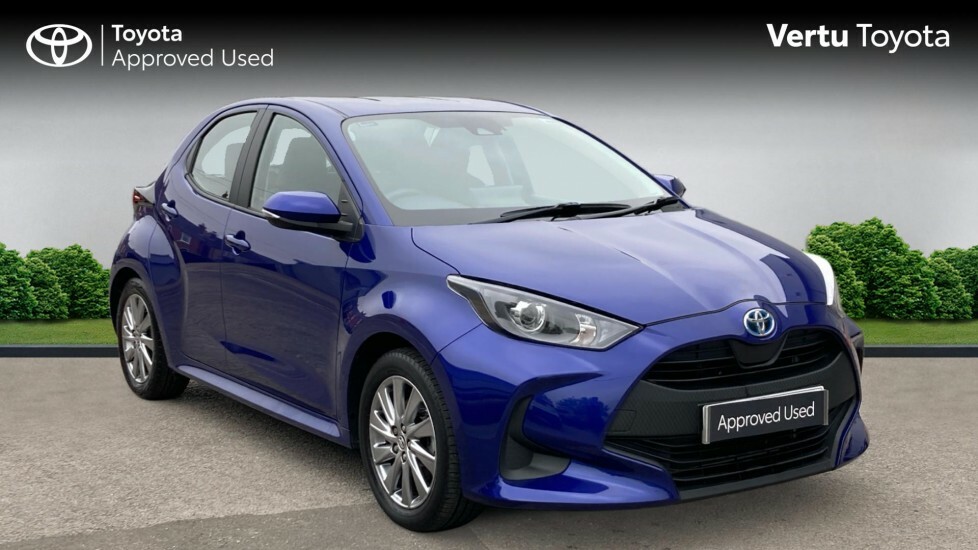 Toyota Yaris Icon Blue