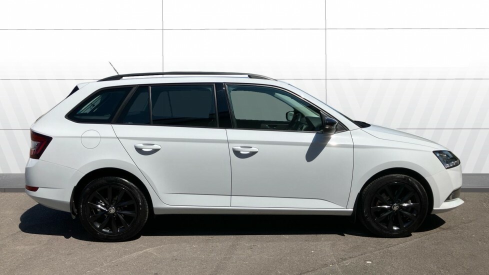 Skoda Fabia Black Edition White #5