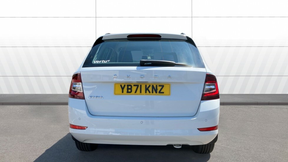 Skoda Fabia Black Edition White #6