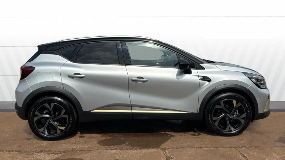 Renault Captur Engineered Black #5