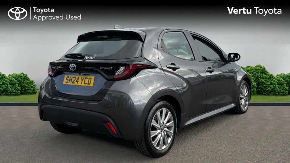 Toyota Yaris Icon Grey #2