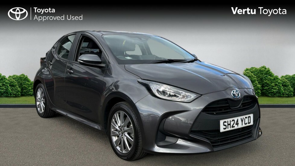 Toyota Yaris Icon Grey