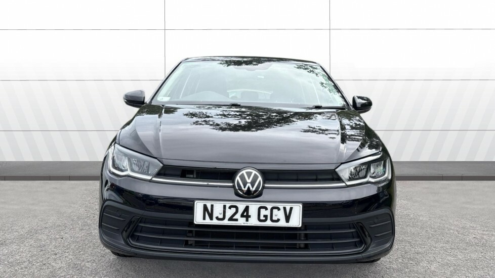 Volkswagen Polo Life Black #3
