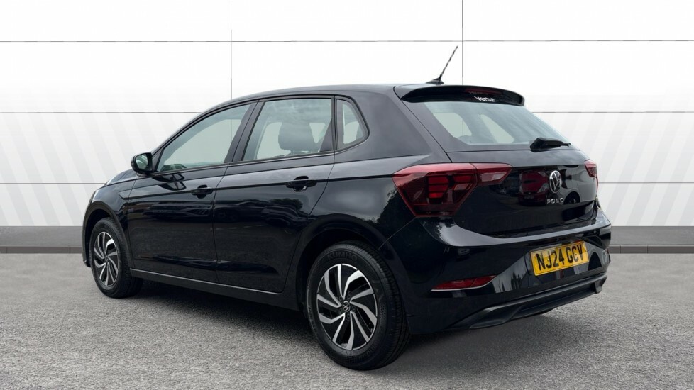 Volkswagen Polo Life Black #2