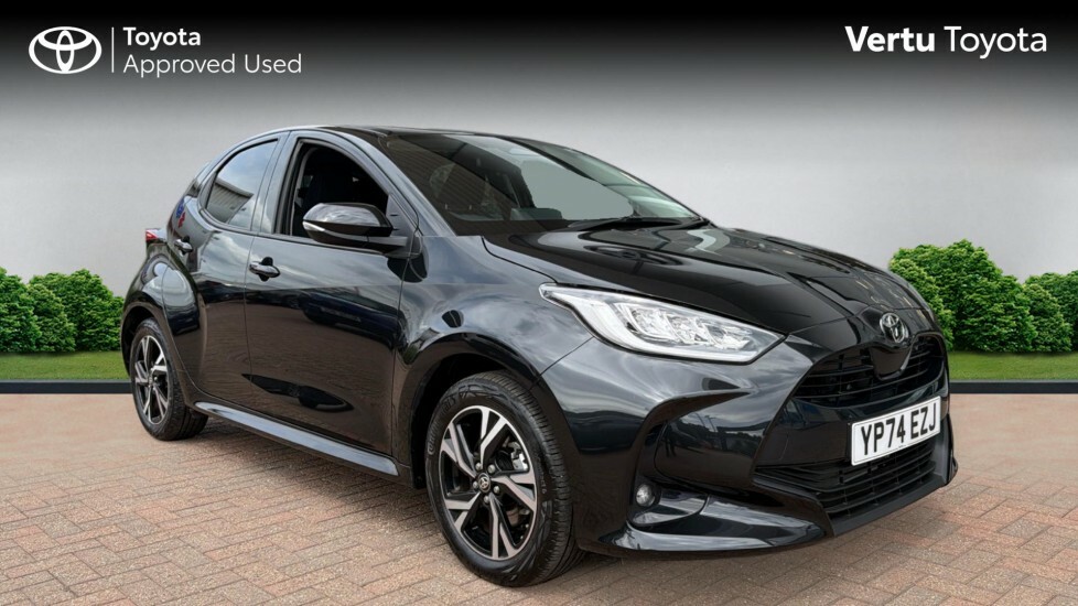Toyota Yaris Design Black