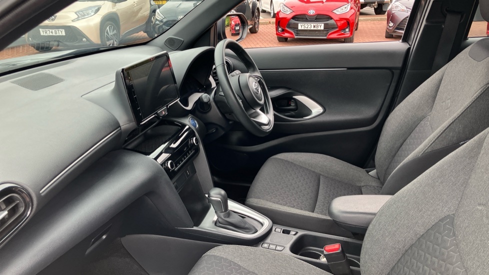 Toyota Yaris Cross Design YO73HZT Grey #5