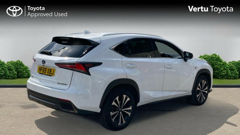 Lexus NX F-sport White #2
