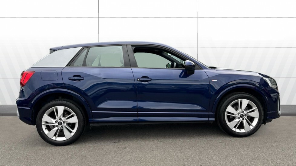 Audi Q2 S Line AR23EEU Blue #5