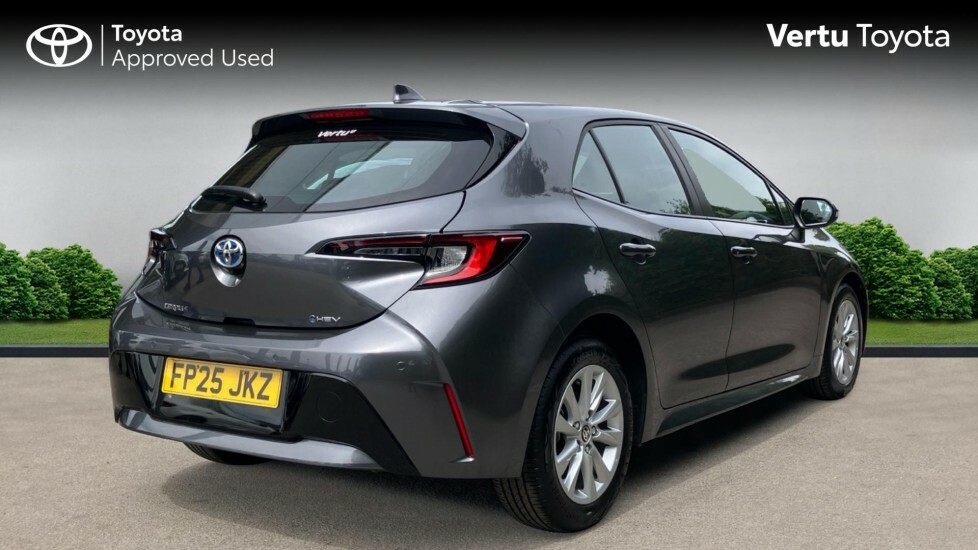 Toyota Corolla Icon Grey #2