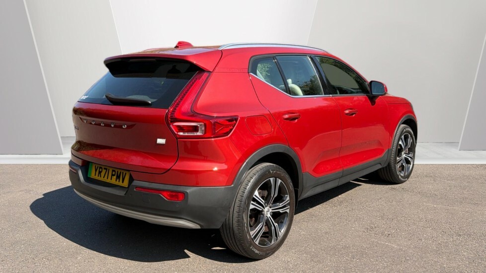 Volvo XC40 Inscription Pro YR71PMV Red #2