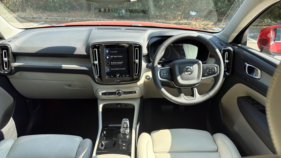 Volvo XC40 Inscription Pro YR71PMV Red #5