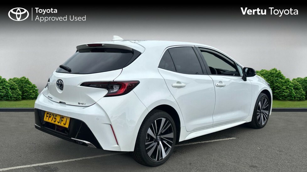 Toyota Corolla Design FP75JFJ White #2