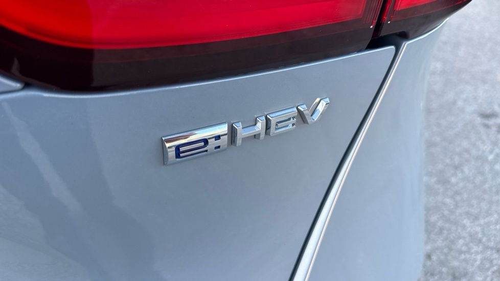 Honda Jazz 1.5 I-mmd Hybrid Crosstar Advance Ecvt Red #17