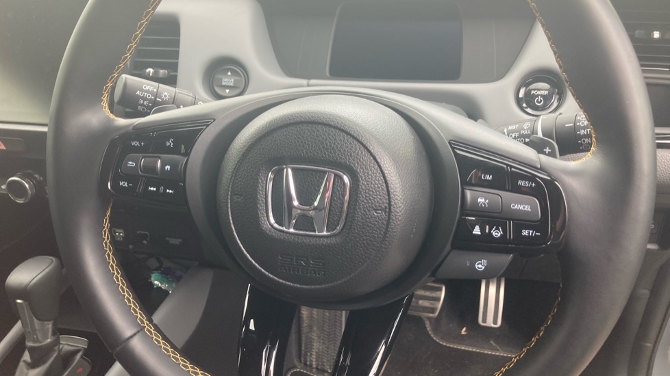 Honda Jazz 1.5 I-mmd Hybrid Crosstar Advance Ecvt Red #39