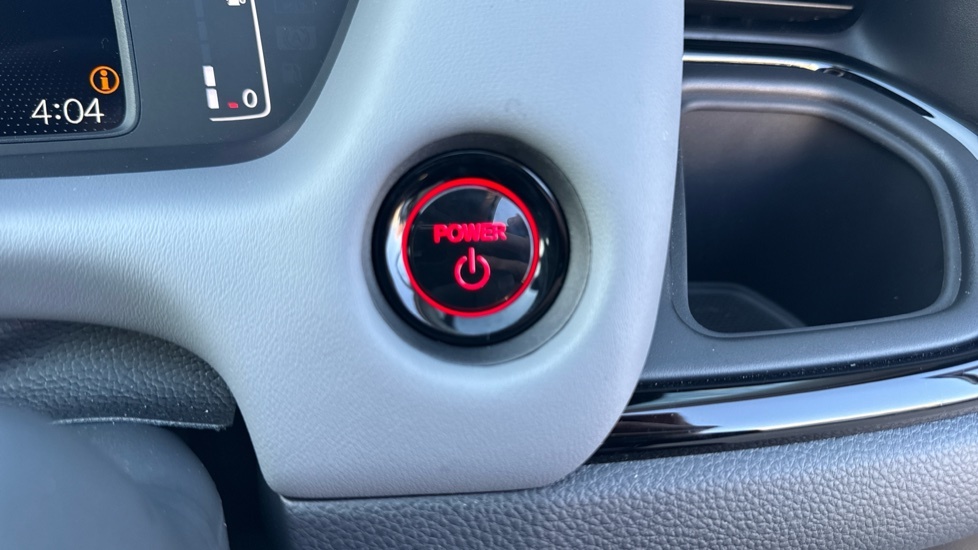 Honda Jazz 1.5 I-mmd Hybrid Crosstar Advance Ecvt Red #25