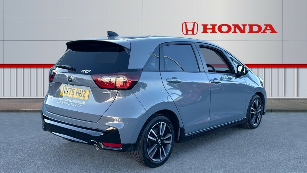 Honda Jazz 1.5 I-mmd Hybrid Crosstar Advance Ecvt Red #11