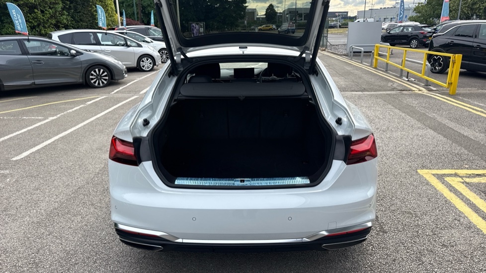 Audi A5 S Line LV23HHE White #4